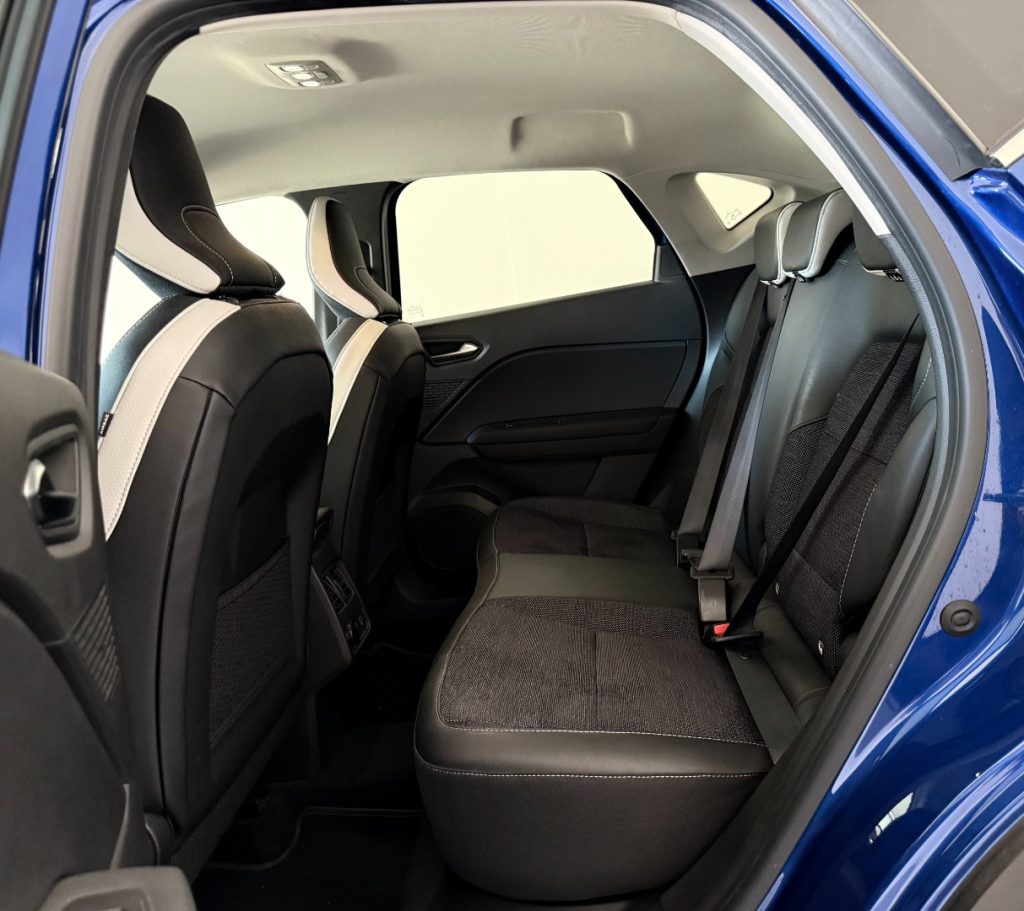RENAULT Captur Full Hybrid E-Tech 145 CV Techno - 17