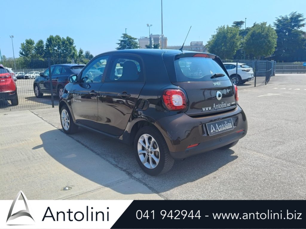 Scopri un'occasione autoSMART ForFour 70 1.0 twinamic Passionda Antolini Venezia Mestre (VE)