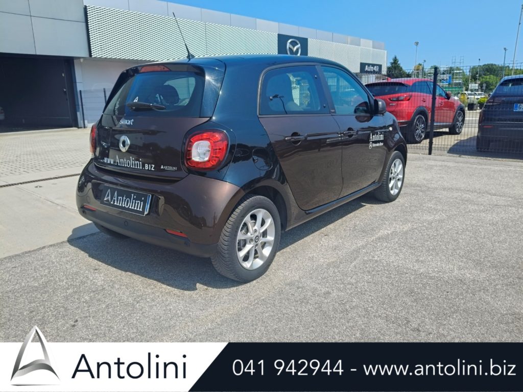 Scopri un'occasione autoSMART ForFour 70 1.0 twinamic Passionda Antolini Venezia Mestre (VE)