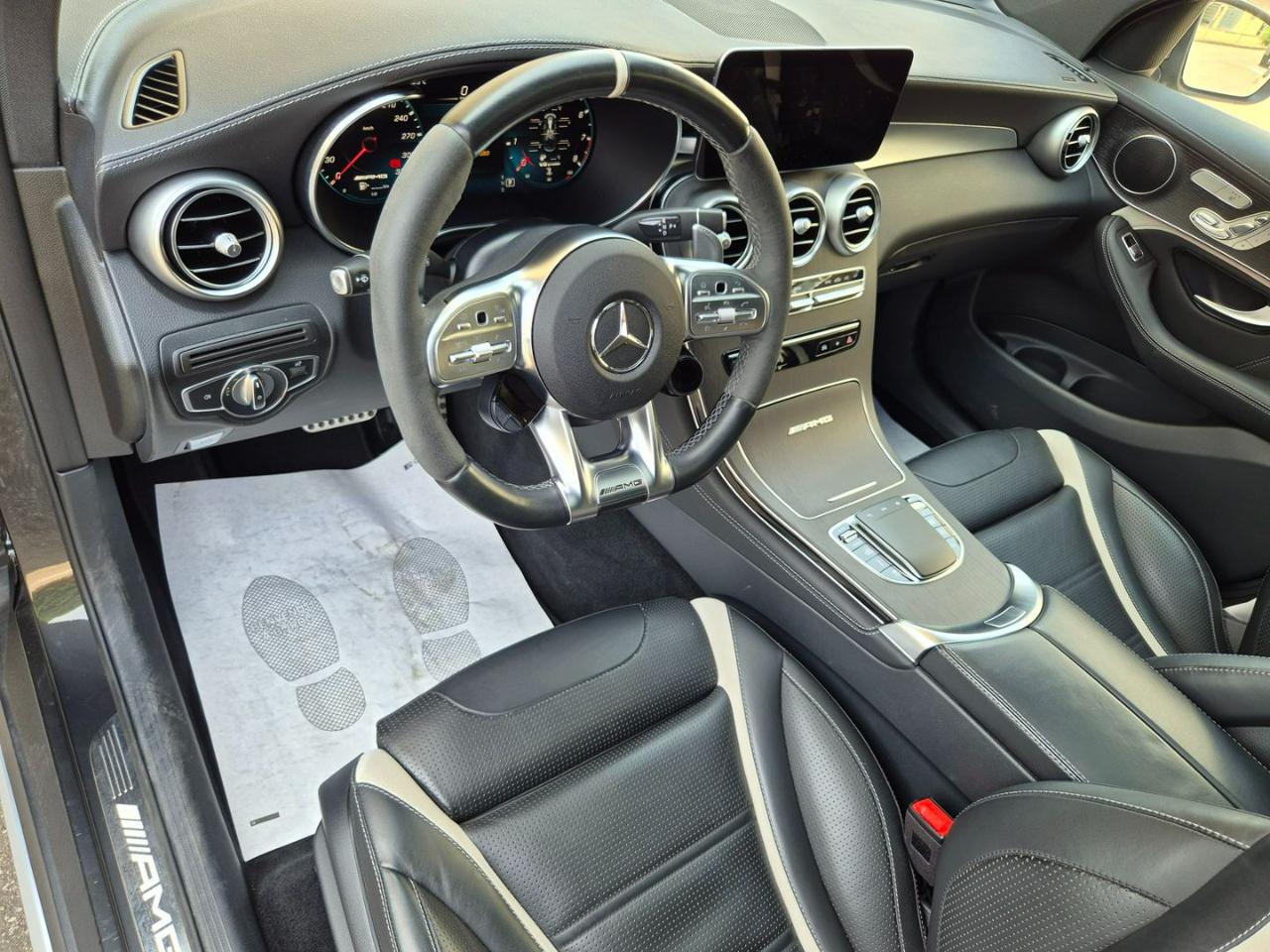 MERCEDES-BENZ GLC 63 AMG 4Matic Coupé - 10