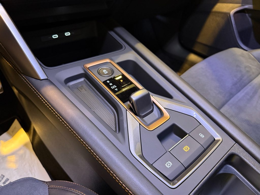 CUPRA Formentor 1.5 e-Hybrid DSG PHEV Camera 19 Matrix ACC - 17