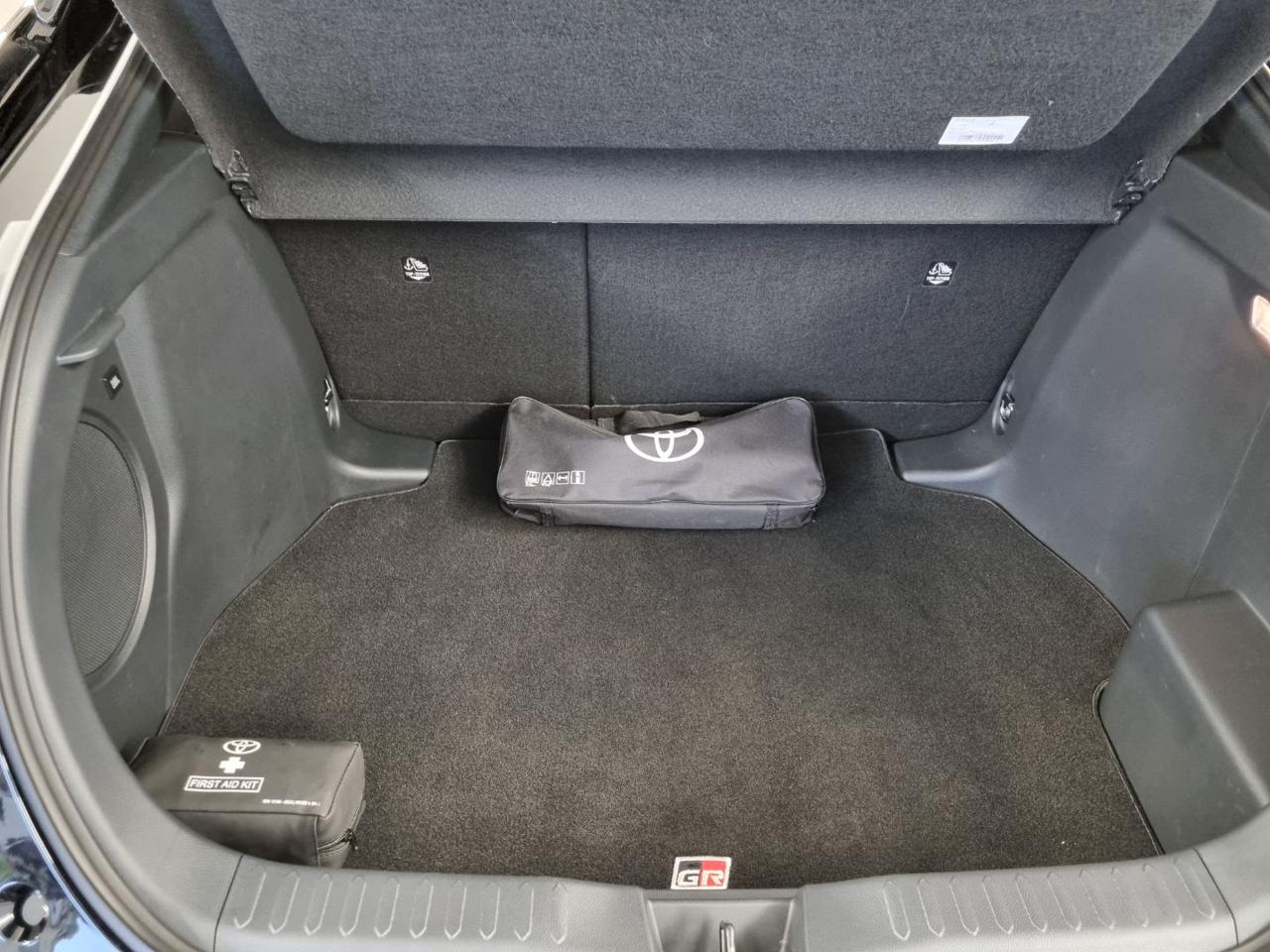 TOYOTA C-HR 2.0 HV AWD GR Sport Premiere - 23