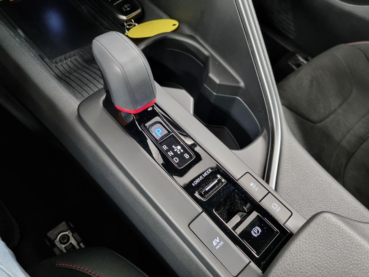 TOYOTA C-HR 2.0 HV AWD GR Sport Premiere - 11