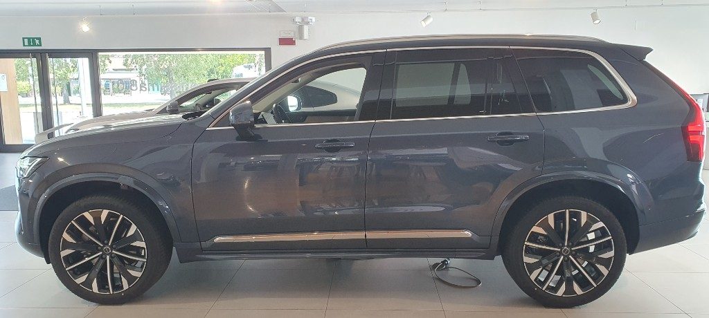 VOLVO XC90 B5 AWD automatico 7 posti Plus Bright - Foto 2
