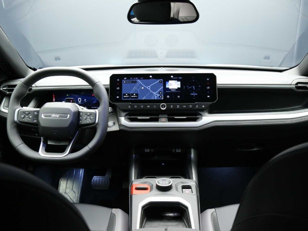 JEEP Compass 1.2 turbo e-hybrid  Summit 145cv - 4