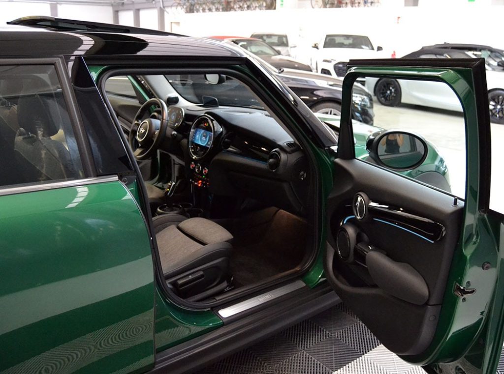 MINI Cooper 1.5 Classic 5 porte Tetto-Harman Kardon-Led-Hud** - 4