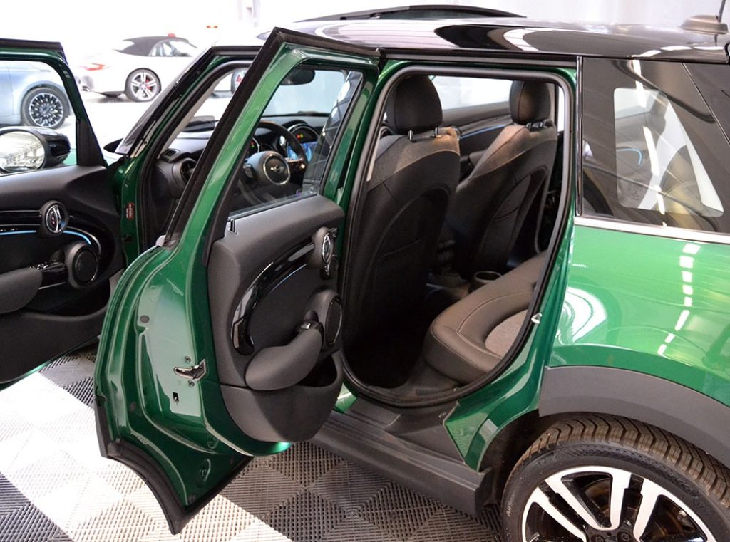 MINI Cooper 1.5 Classic 5 porte Tetto-Harman Kardon-Led-Hud** - 3