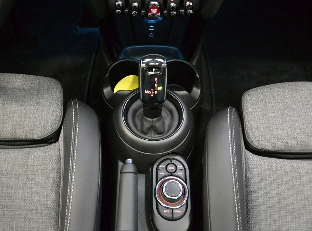 MINI Cooper 1.5 Classic 5 porte Tetto-Harman Kardon-Led-Hud** - 11