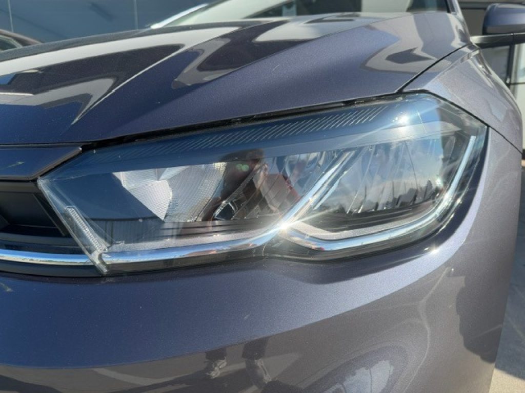 VOLKSWAGEN Polo 1.0 TSI Life - 4