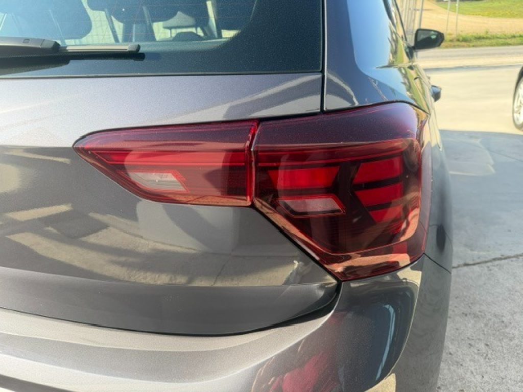 VOLKSWAGEN Polo 1.0 TSI Life - 9