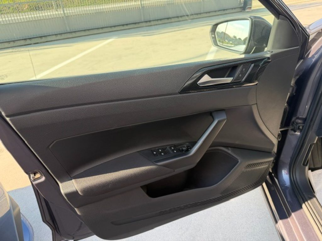 VOLKSWAGEN Polo 1.0 TSI Life - 25