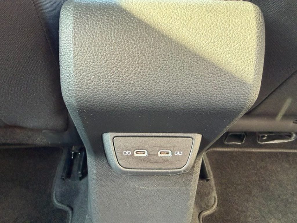 VOLKSWAGEN Polo 1.0 TSI Life - 33