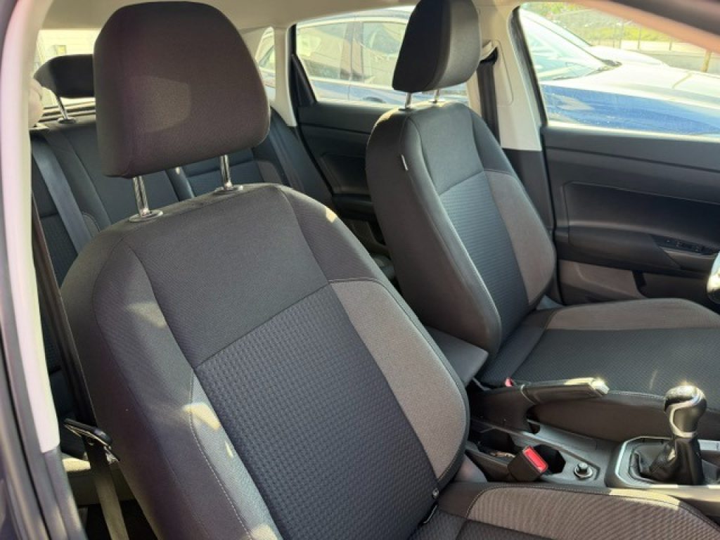 VOLKSWAGEN Polo 1.0 TSI Life - 38