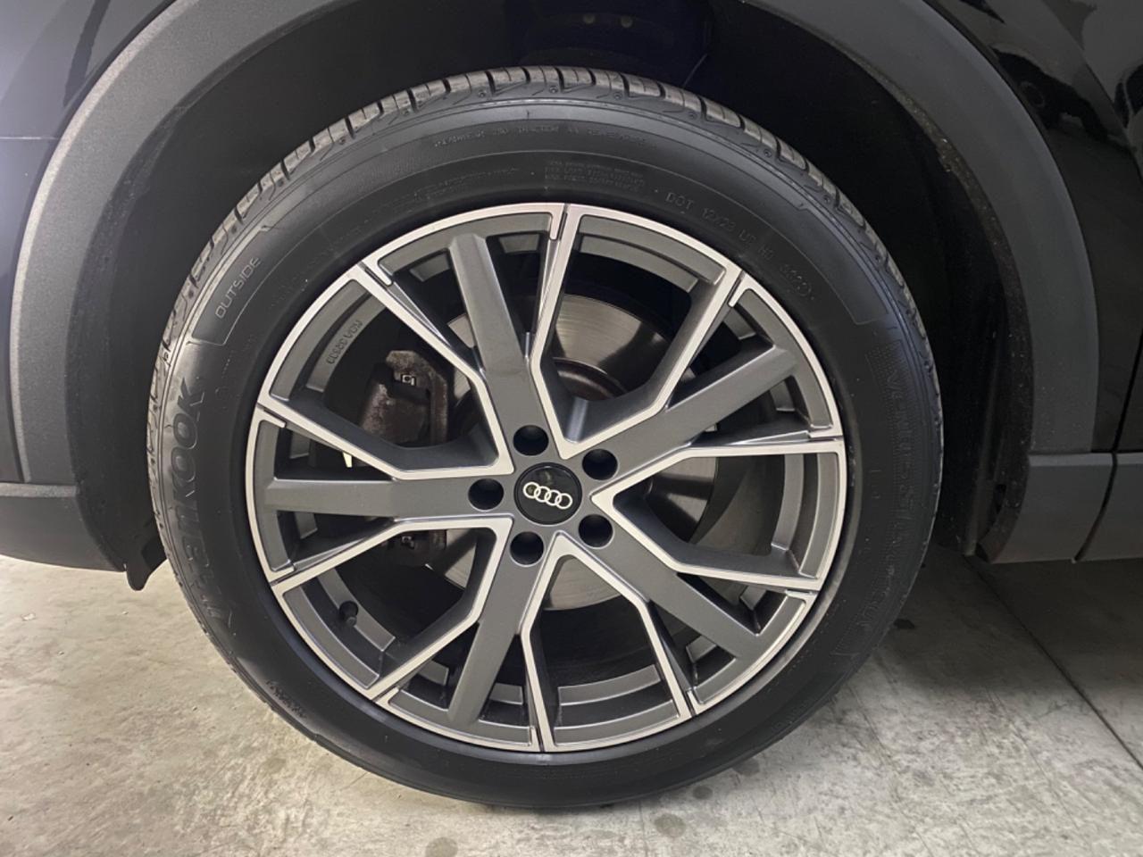 AUDI Q3 35 TDI Business S-tronic - 8