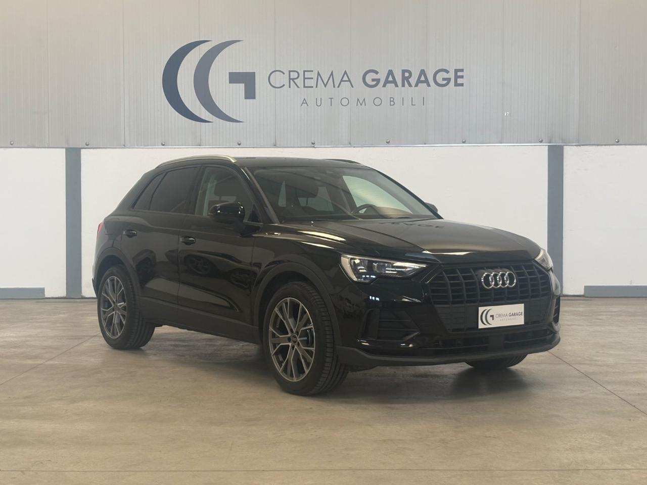 AUDI Q3 35 TDI Business S-tronic - 2