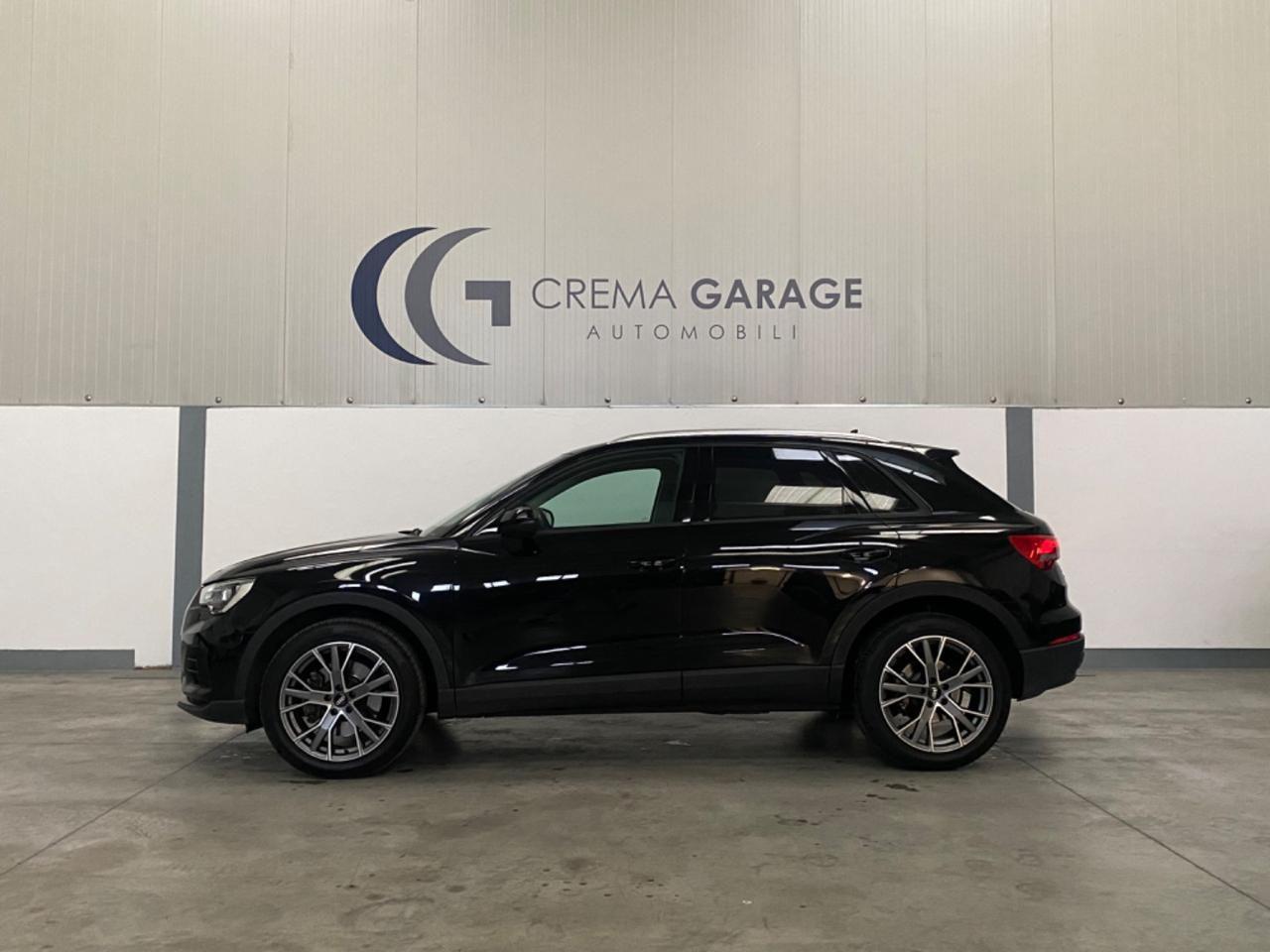 AUDI Q3 35 TDI Business S-tronic - 4