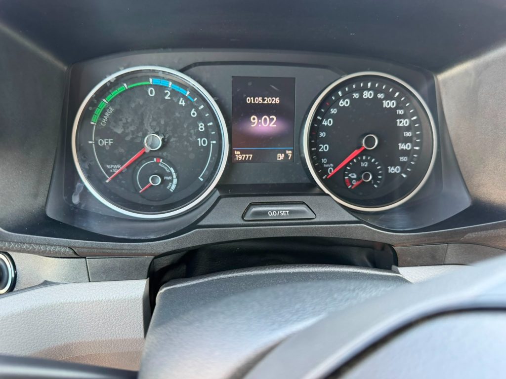 VOLKSWAGEN e-Crafter MAN TGE Elettrico 35 136 CV PL-TA Furgone L3H3 - 10