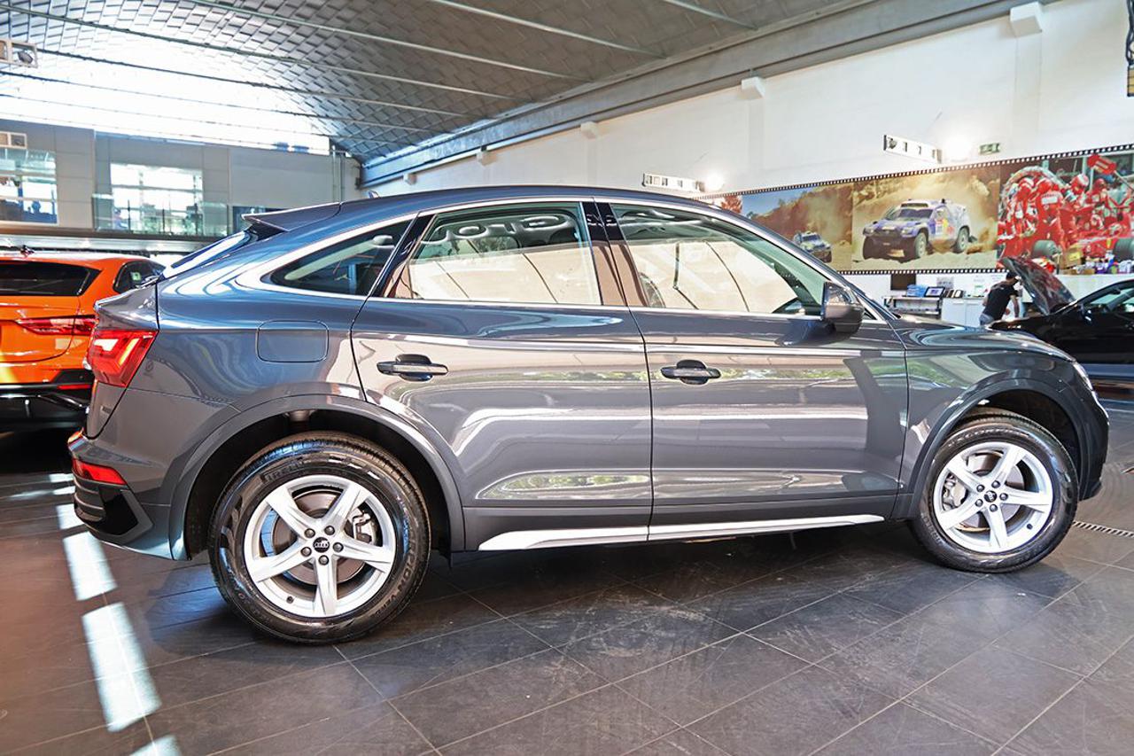 AUDI Q5 40 TDI Sportback Quattro S-Tronic Busin. Advanced - 10
