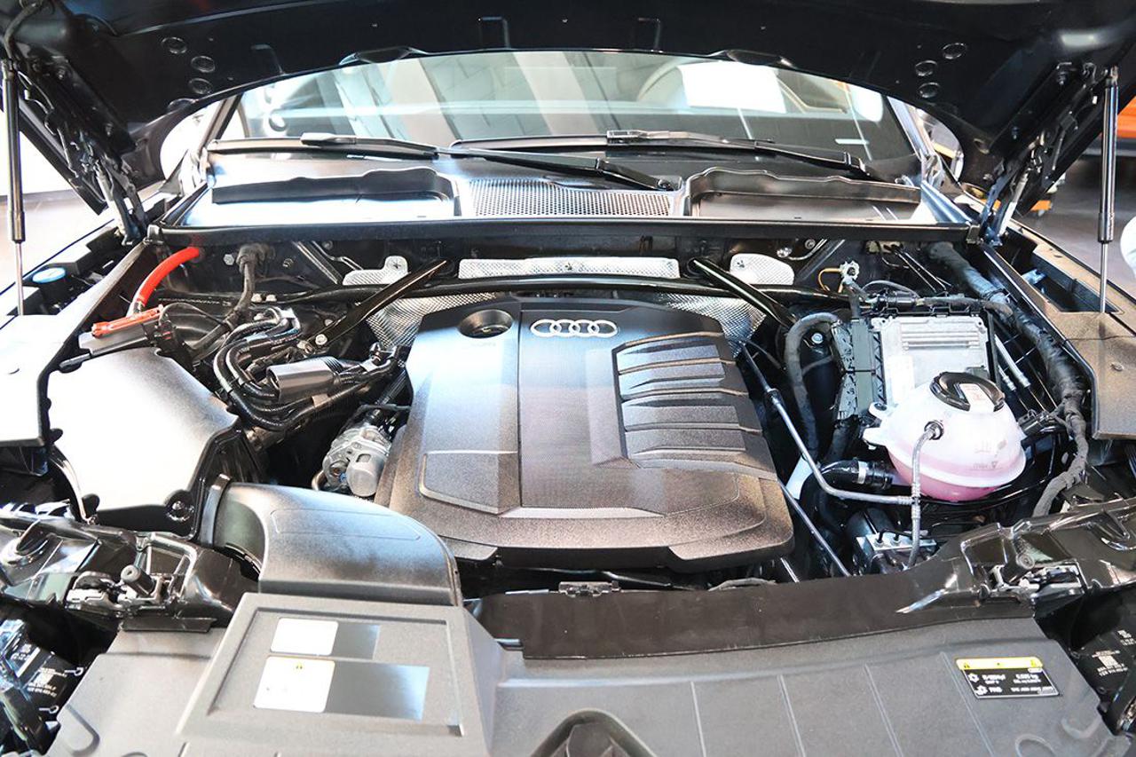 AUDI Q5 40 TDI Sportback Quattro S-Tronic Busin. Advanced - 11