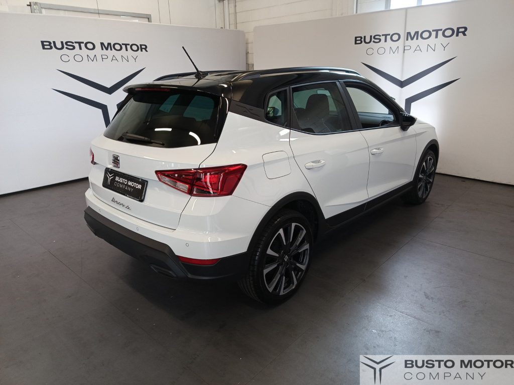 SEAT Arona Arona 1.0 ecotsi Black Edition 95cv - 4