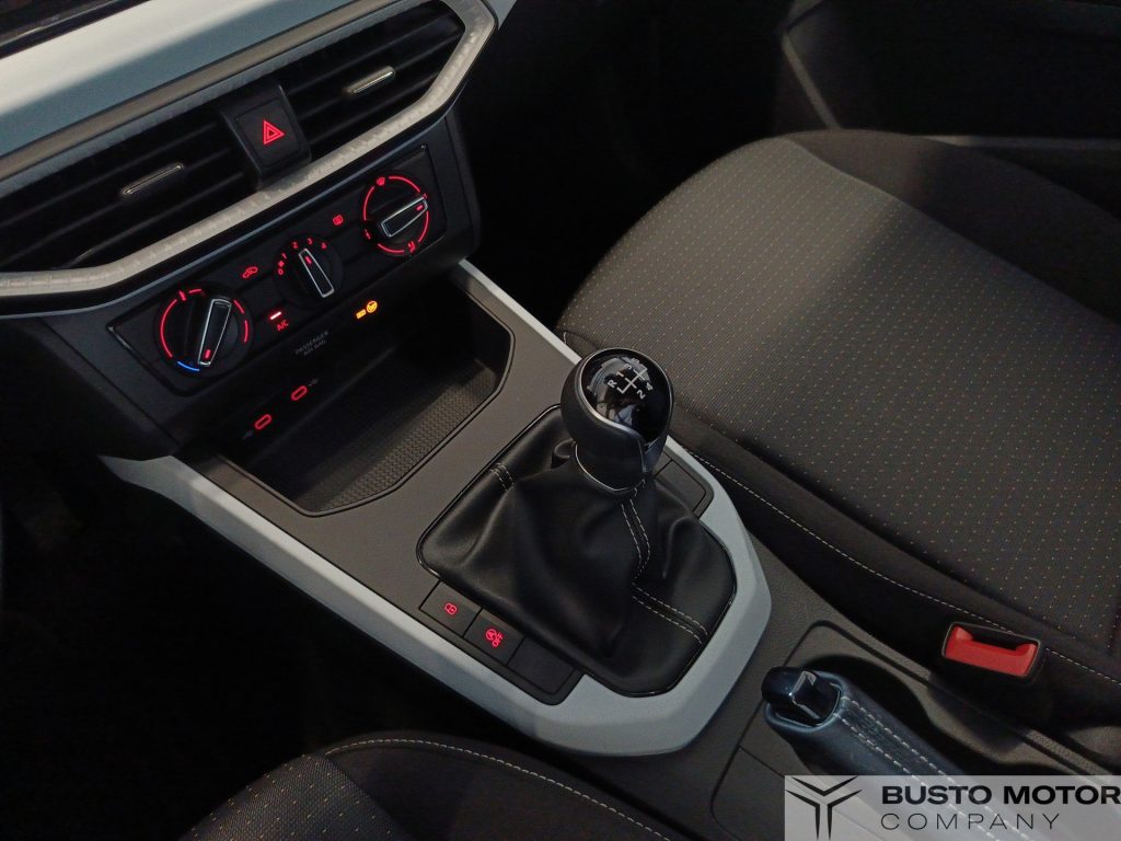 SEAT Arona Arona 1.0 ecotsi Black Edition 95cv - 13