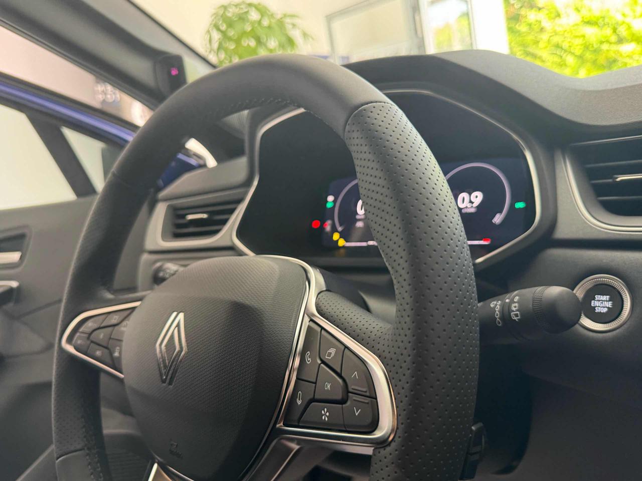 RENAULT Captur TECHNO ECO-G 120 - 16