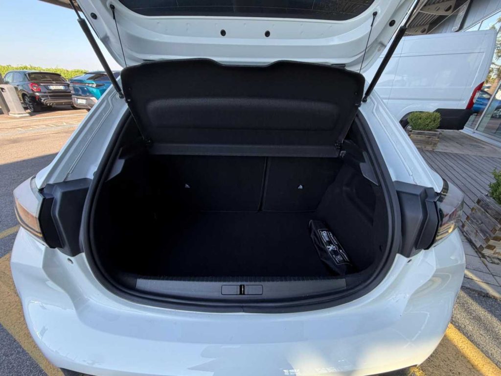 PEUGEOT 208 1.2 puretech Allure s&s 100cv eat8 my20 - 10