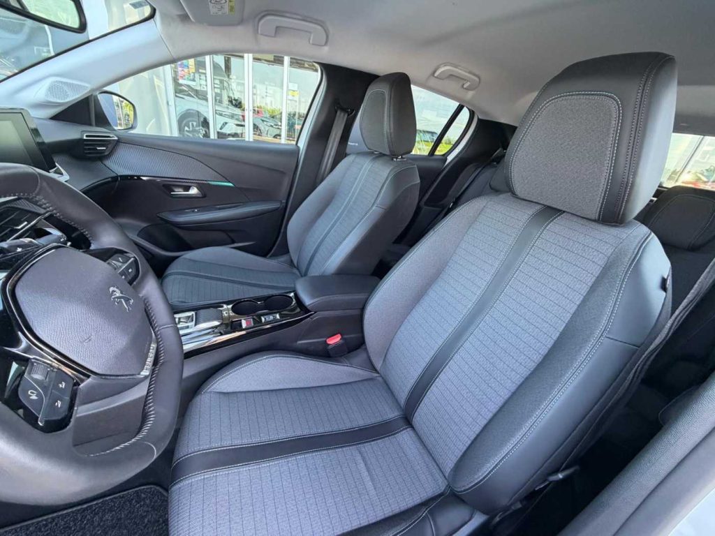 PEUGEOT 208 1.2 puretech Allure s&s 100cv eat8 my20 - 13