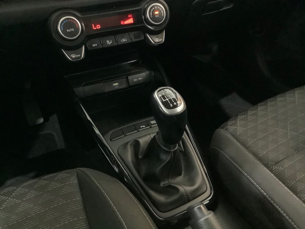 KIA Rio 1.0 T-GDi 100 CV MHEV iMT Style - 8