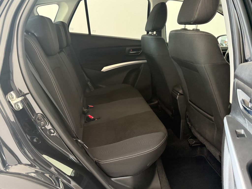 SUZUKI S-Cross 1.4 Boosterjet 4WD All Grip Top - 17