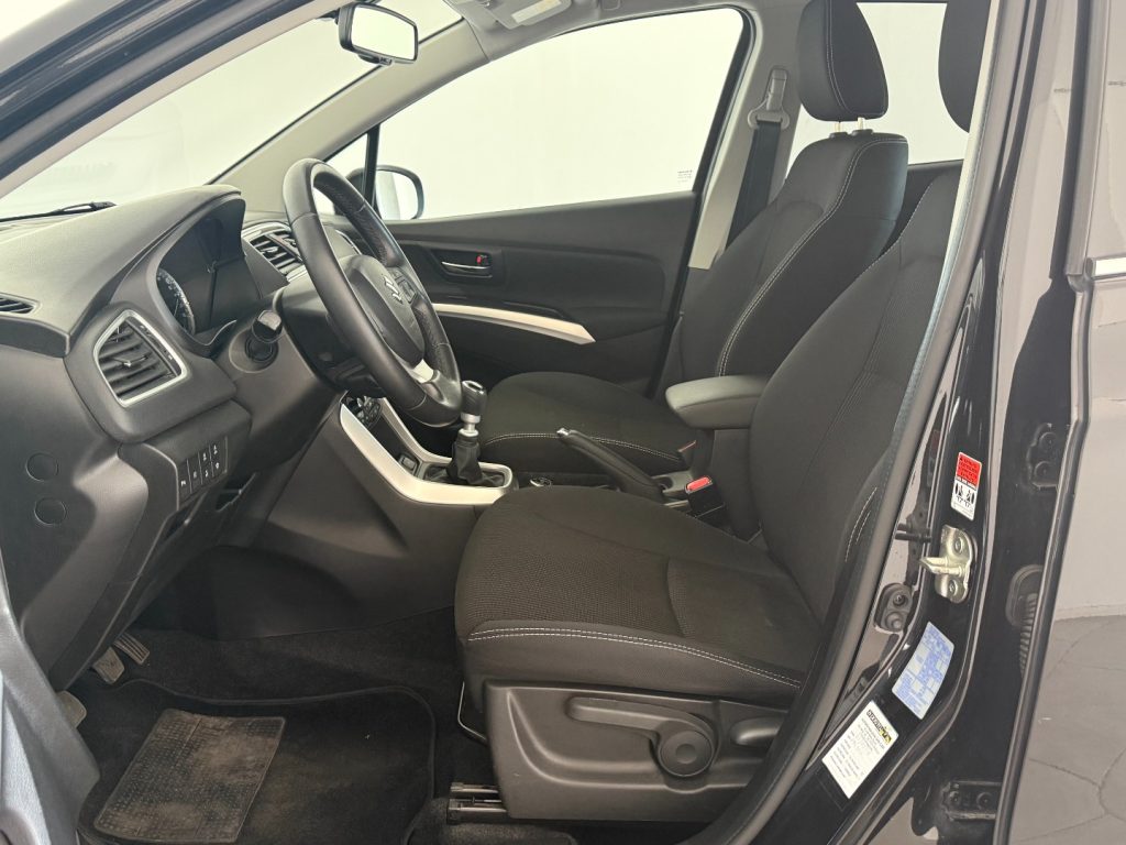 SUZUKI S-Cross 1.4 Boosterjet 4WD All Grip Top - 14