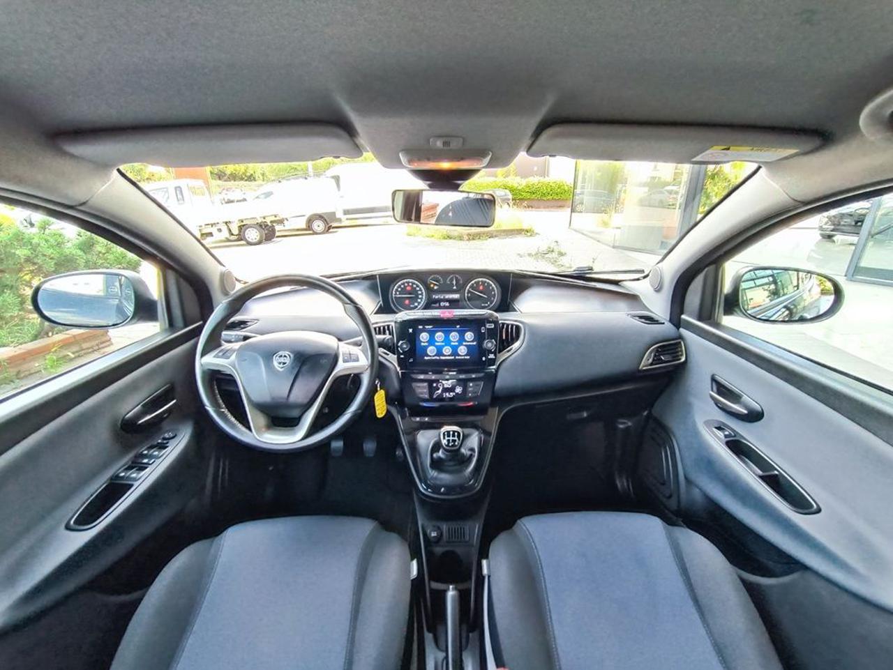 LANCIA Ypsilon 1.2 69 CV 5 porte GPL Ecochic Gold - 9