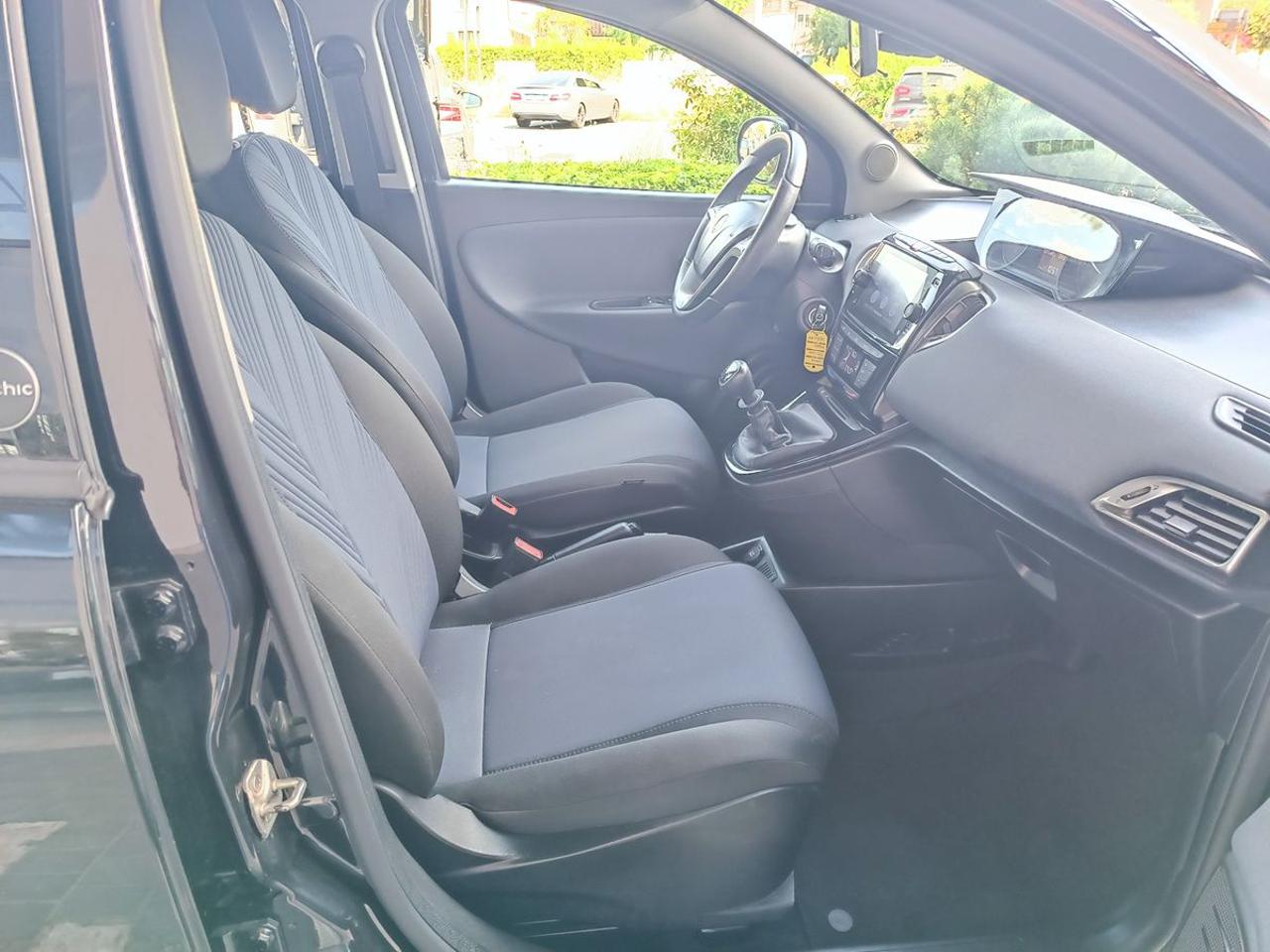 LANCIA Ypsilon 1.2 69 CV 5 porte GPL Ecochic Gold - 15