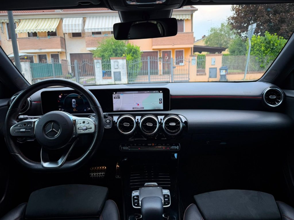 MERCEDES-BENZ A 200 Premium Automatic - 10