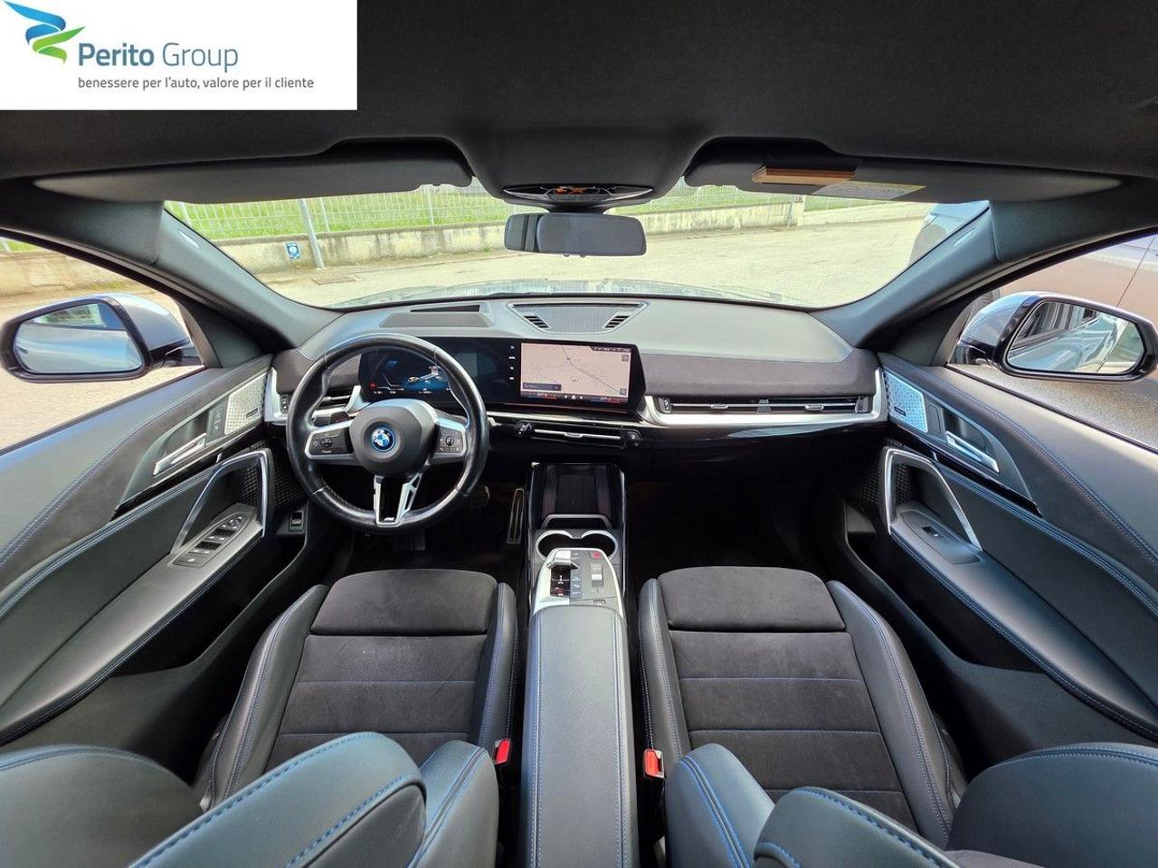 BMW iX2 eDrive 20 Msport - 10