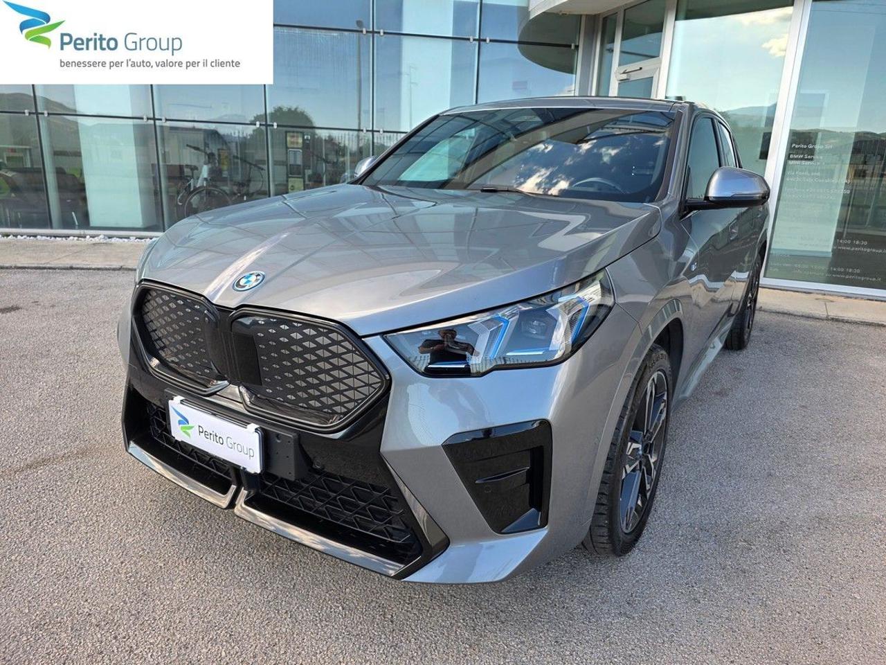 BMW iX2 eDrive 20 Msport - 4