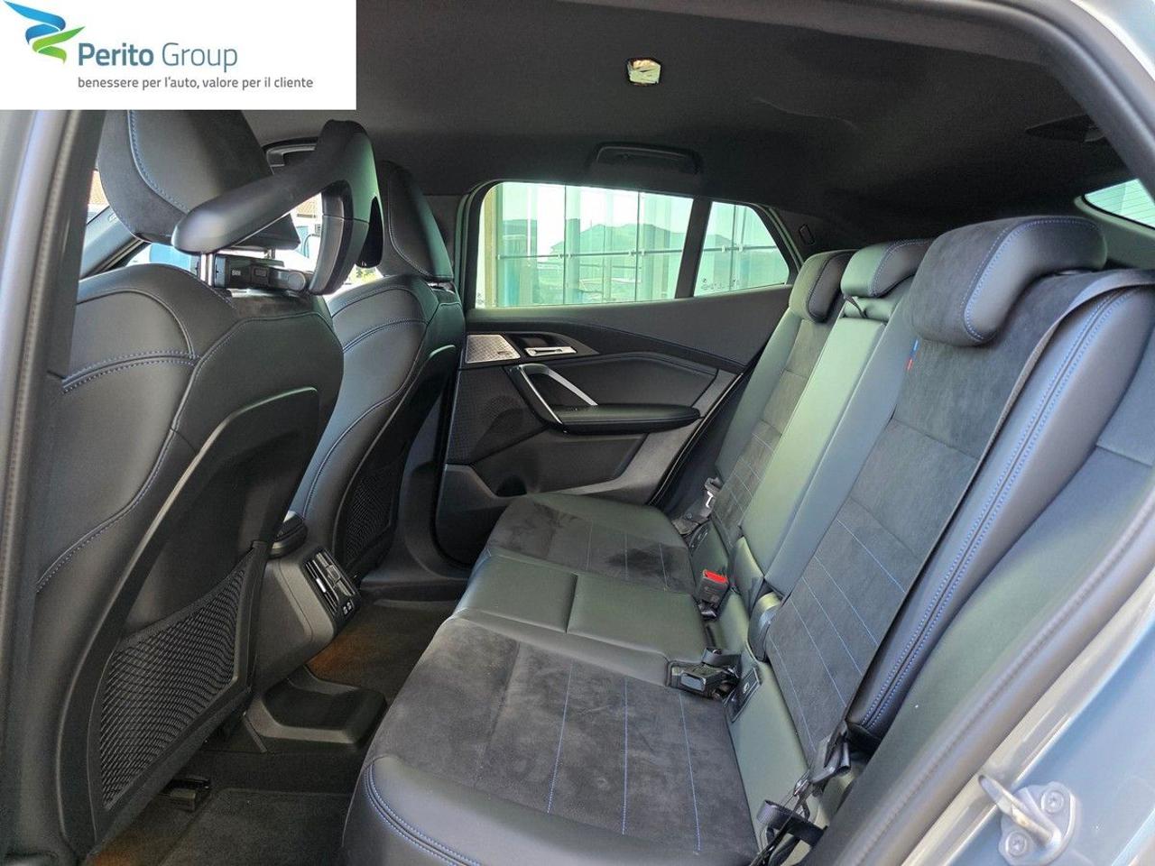 BMW iX2 eDrive 20 Msport - 8