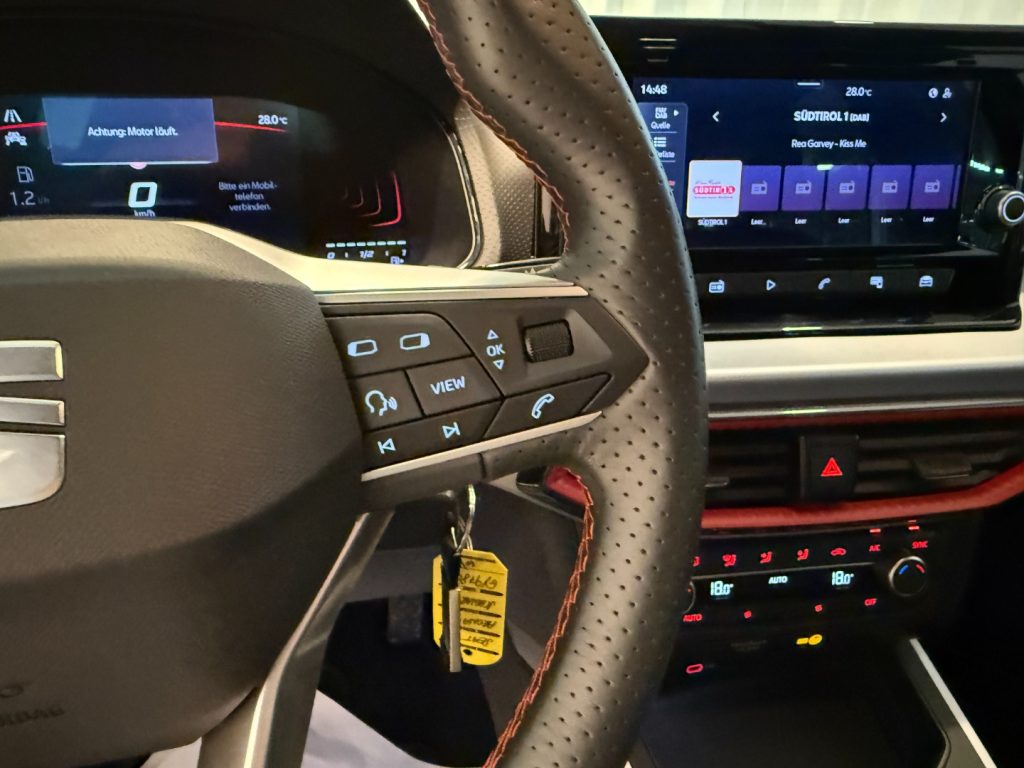 SEAT Arona 1.0 TSI FR ACC LED App Connect Bluetooth - 11