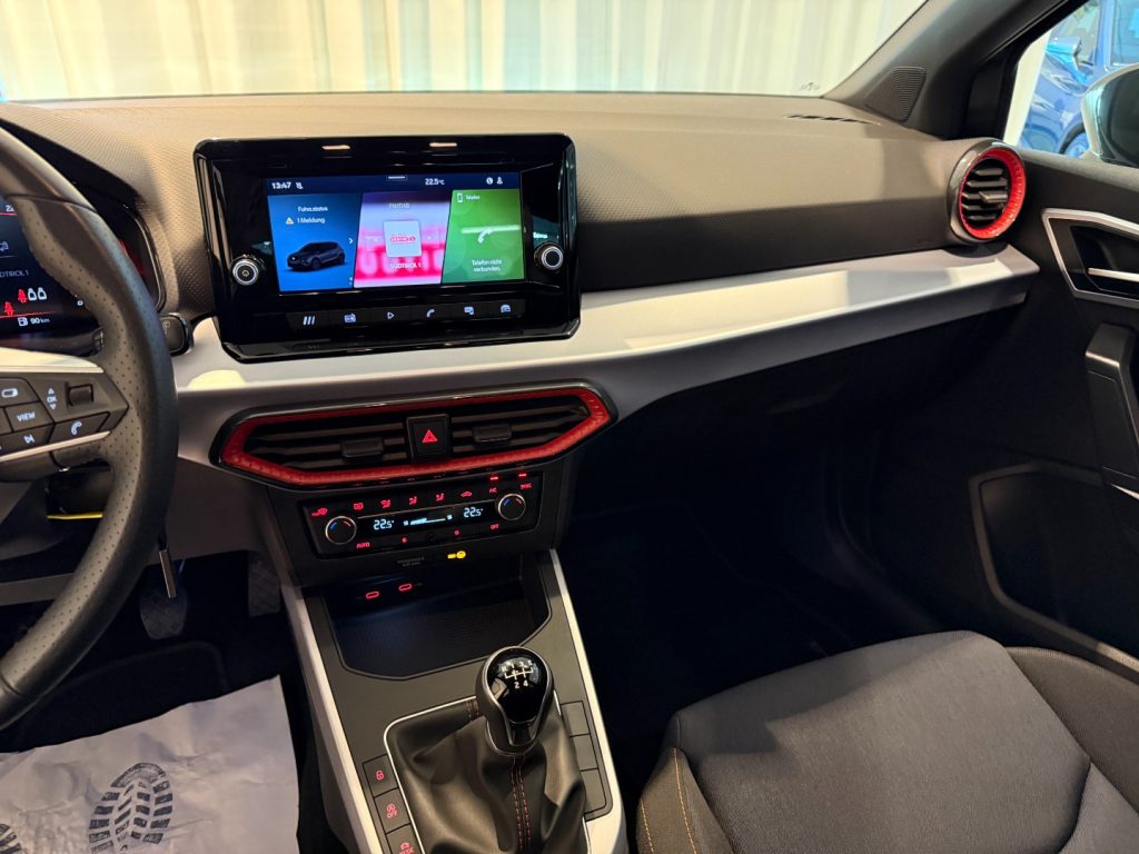 SEAT Arona 1.0 TSI FR ACC LED App Connect Bluetooth - 8