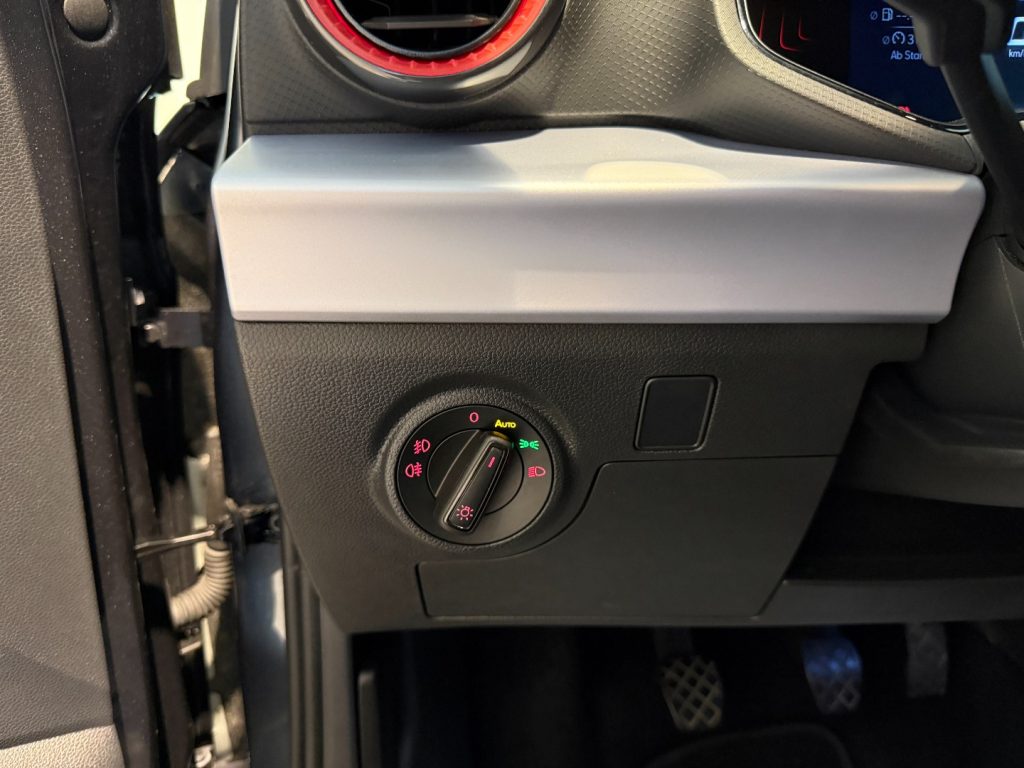 SEAT Arona 1.0 TSI FR ACC LED App Connect Bluetooth - 9