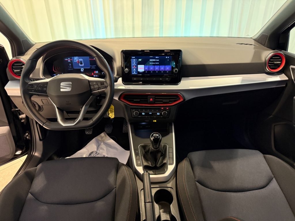 SEAT Arona 1.0 TSI FR ACC LED App Connect Bluetooth - 6