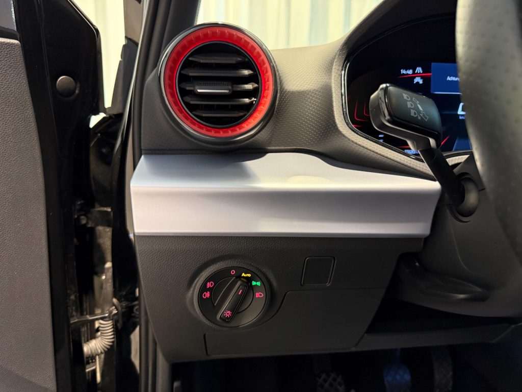 SEAT Arona 1.0 TSI FR ACC LED App Connect Bluetooth - 9