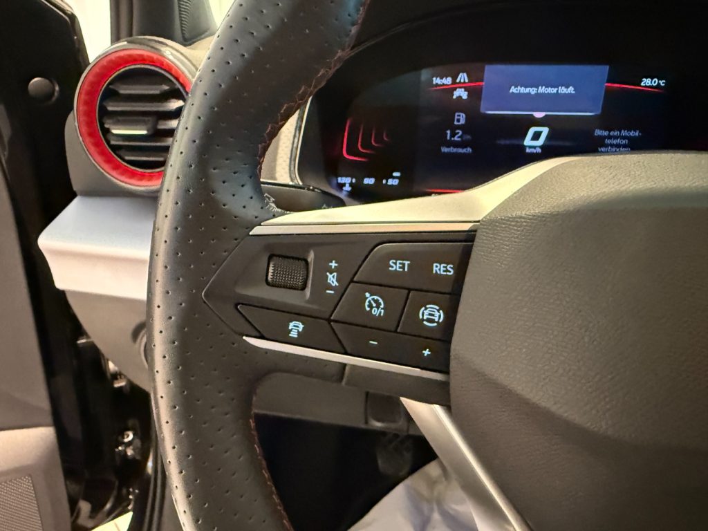 SEAT Arona 1.0 TSI FR ACC LED App Connect Bluetooth - 10