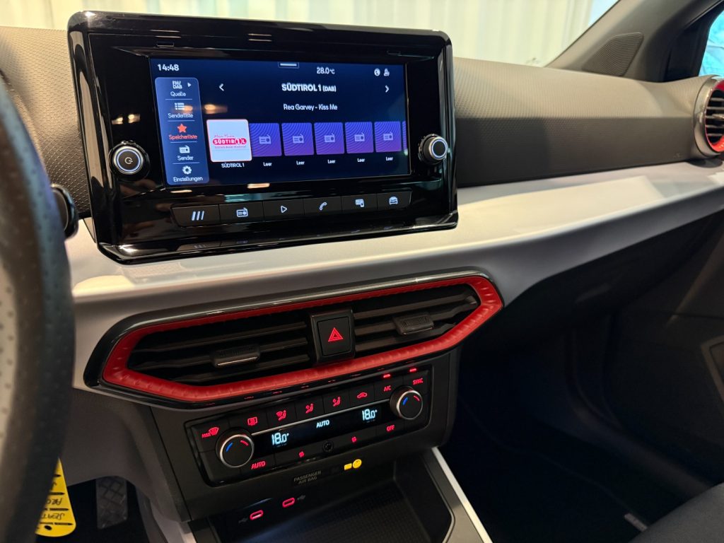 SEAT Arona 1.0 TSI FR ACC LED App Connect Bluetooth - 12