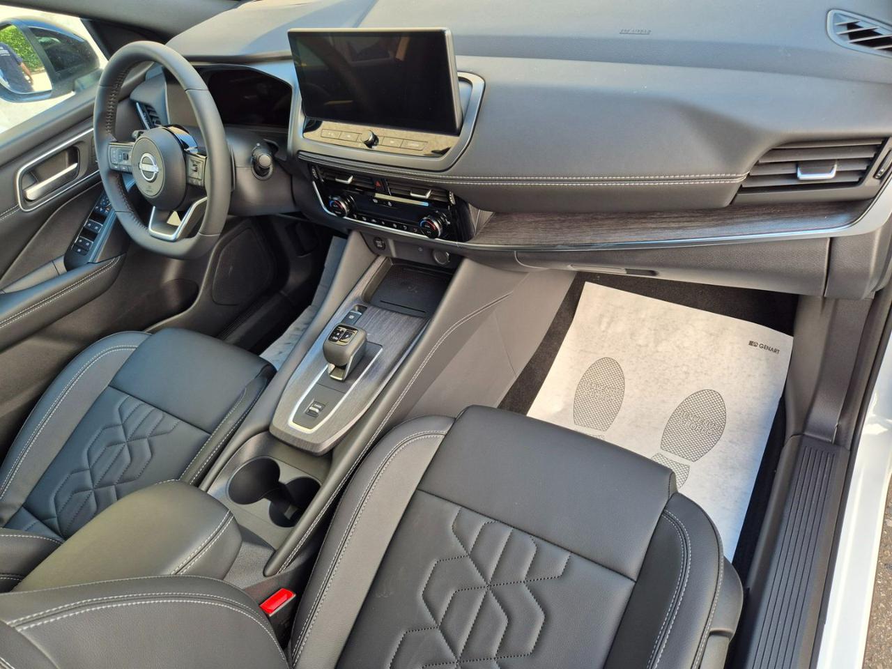 NISSAN Qashqai MHEV 158 CV Xtronic Tekna - 12