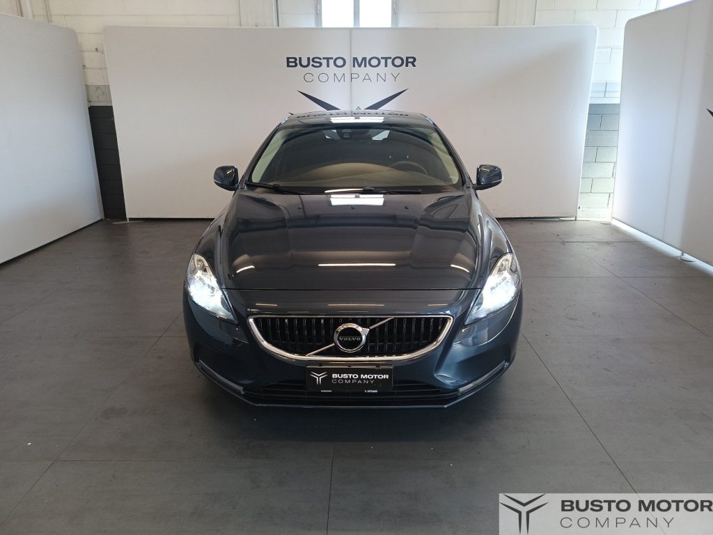 VOLVO V40 V40 2.0 d2 R-design - 2