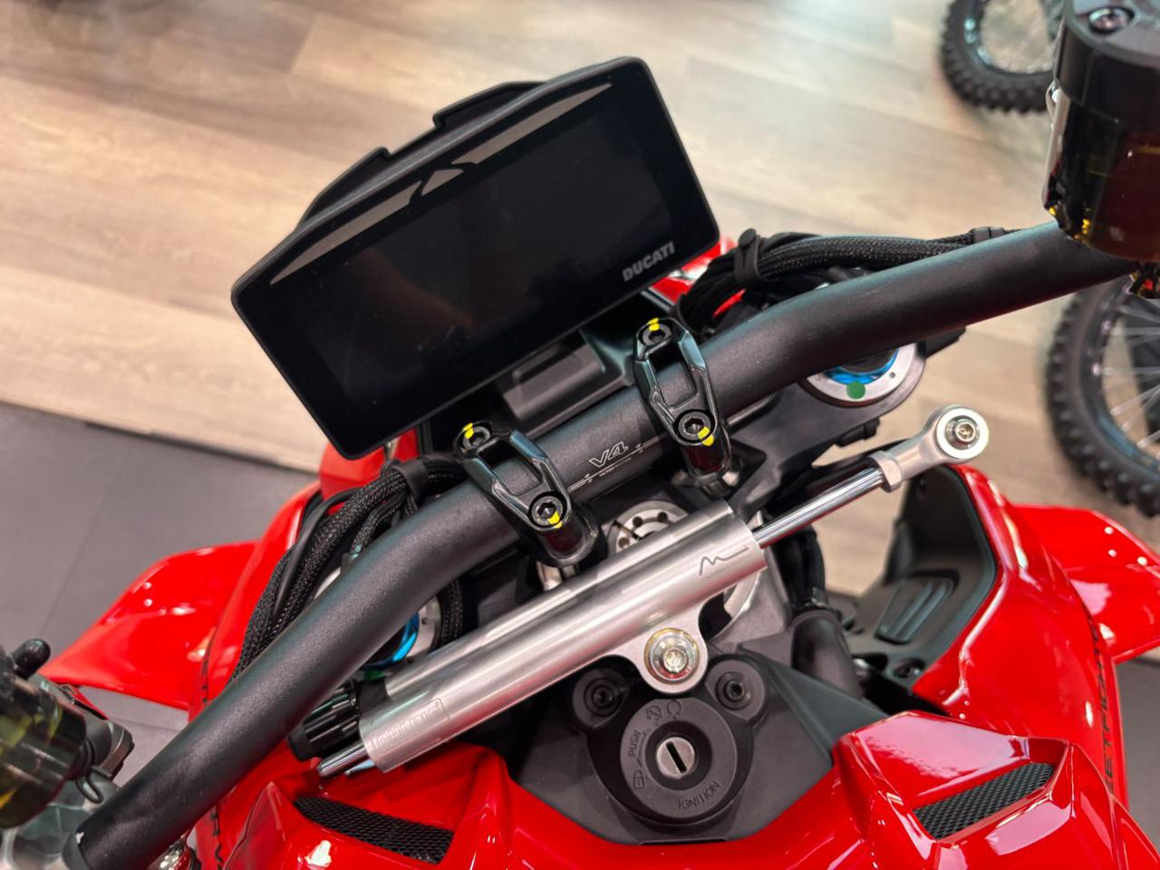 DUCATI Streetfighter V4 S CORSE - 12