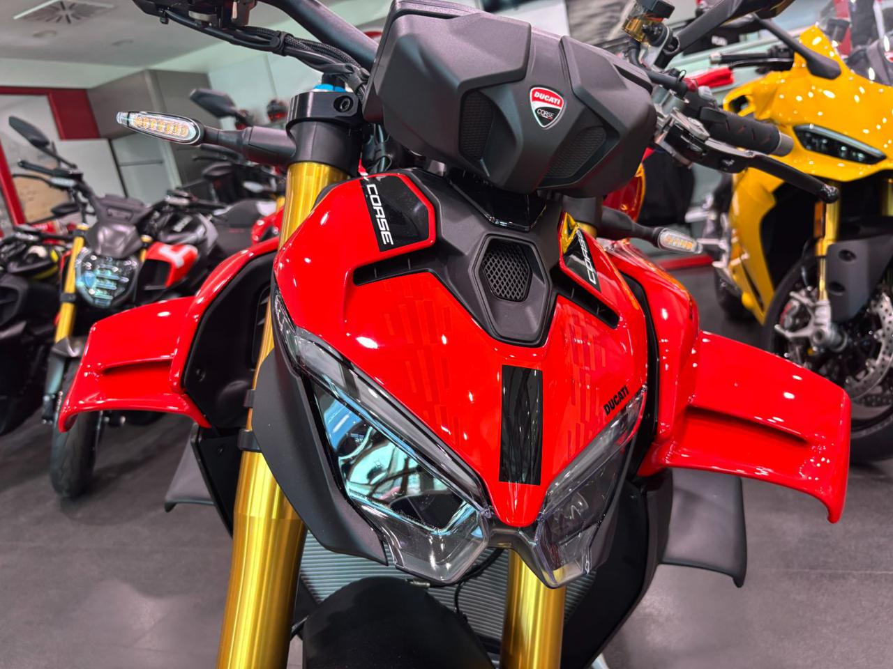 DUCATI Streetfighter V4 S CORSE - 3