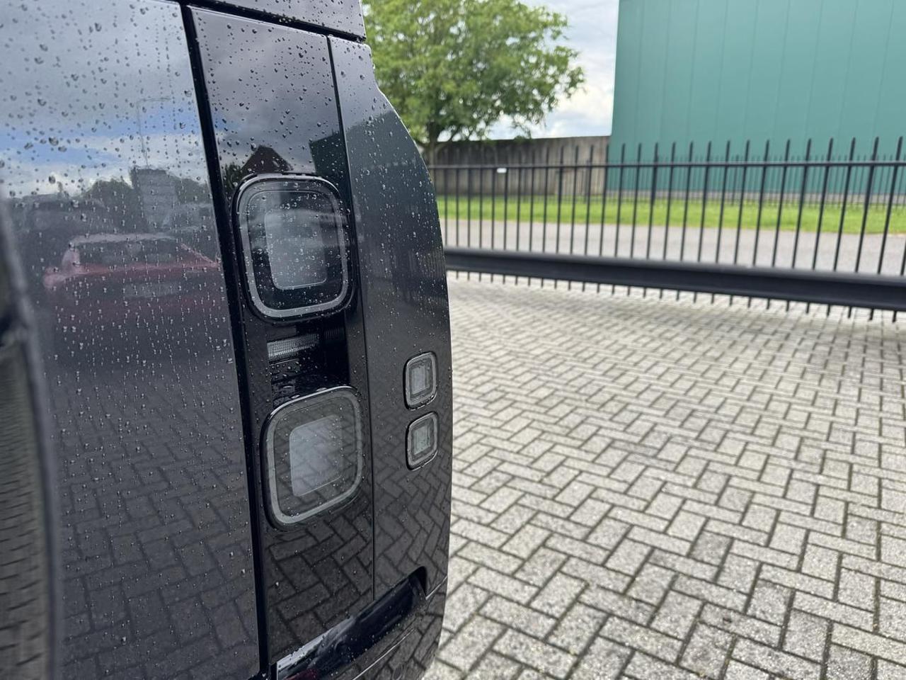 LAND ROVER Defender 110 3.0D I6 350 CV AWD Auto X-Dynamic HSE - 11