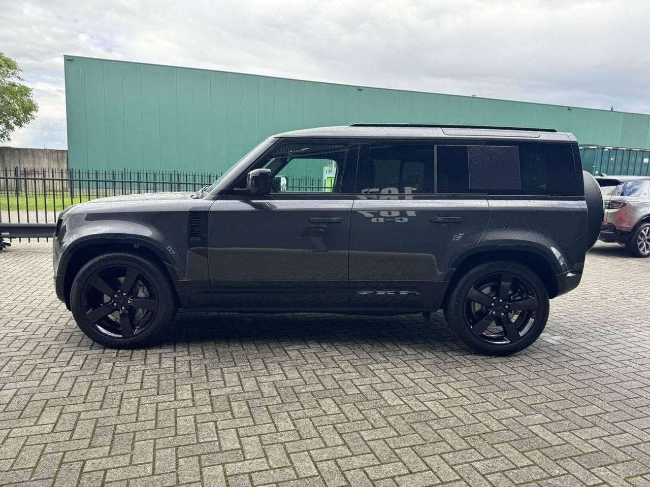 LAND ROVER Defender 110 3.0D I6 350 CV AWD Auto X-Dynamic HSE - 17
